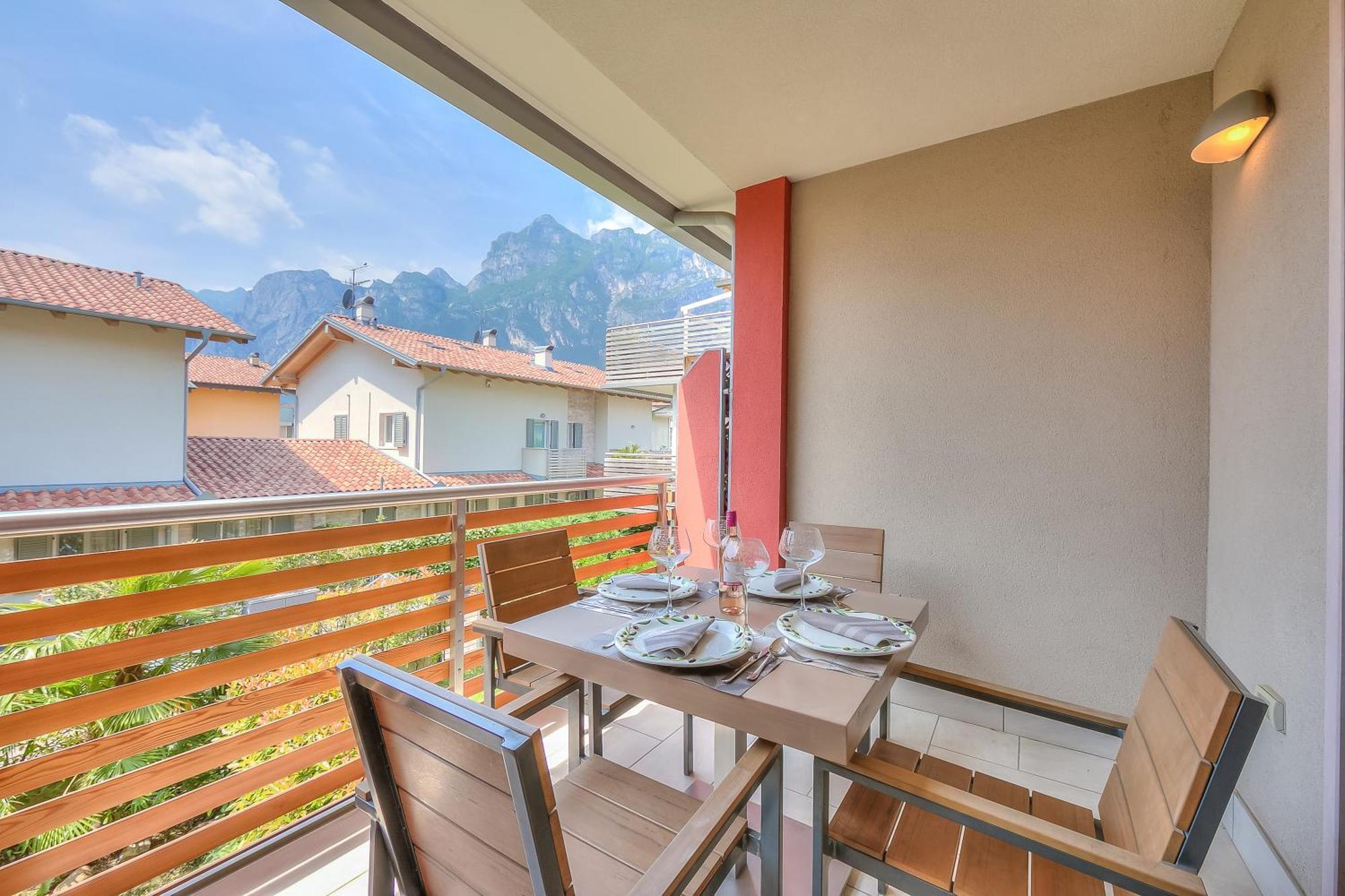Casa Margherita Few Minutes From Lake - Happy Rentals Riva del Garda Eksteriør bilde
